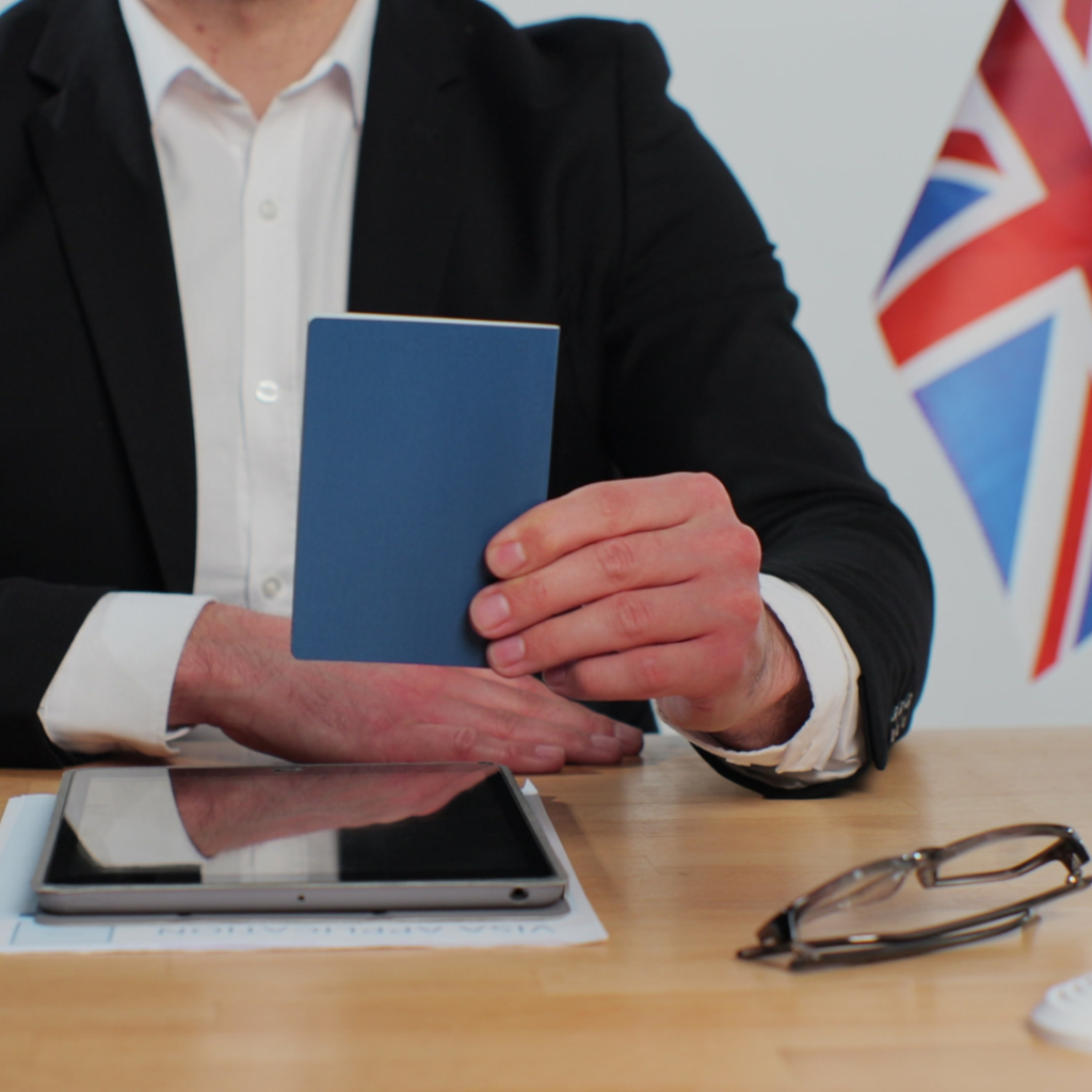 How Can An Immigration Lawyer Help